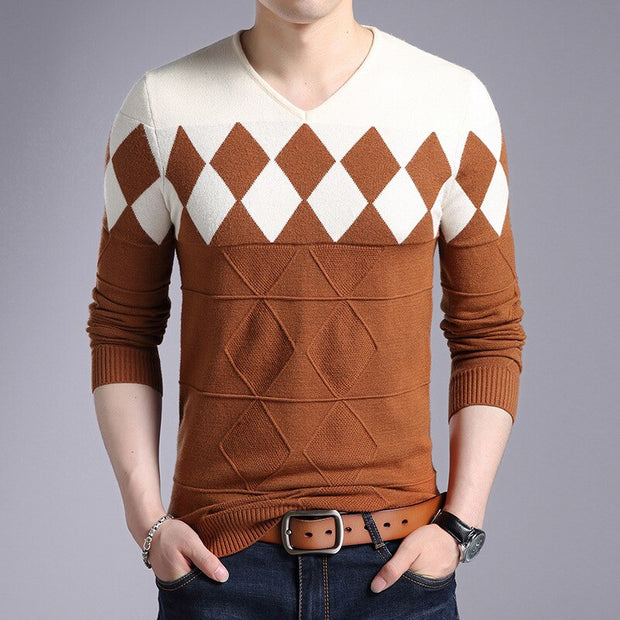Angelo Ricci™ Diamonds Pattern V-Neck Knitted Pullover