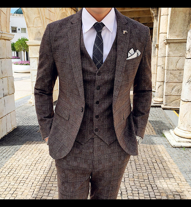 Angelo Ricci™ Tailored Viscose Elegant Plaid British 3 Piece Suit